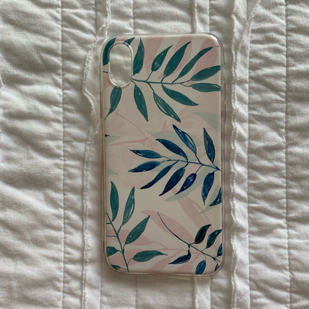 Gently Used Iphone Xr Case.